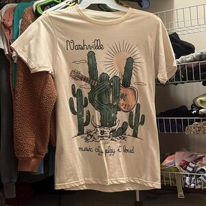 FACTORY CONNECTION GRAPHIC TEE!